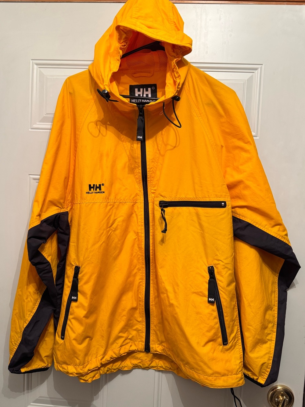 HELLY HANSEN Men Raincoat Outer shell hooded yellow black Jacket Coat Size L